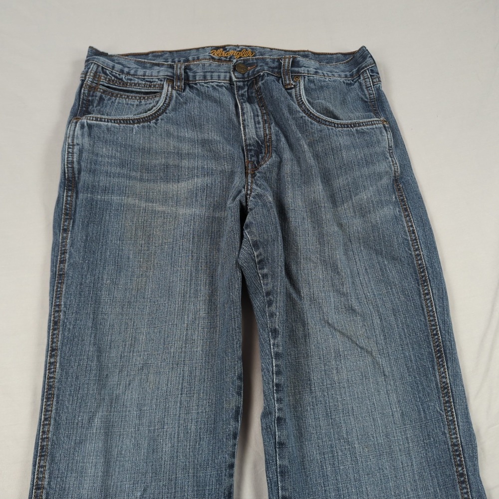 Wrangler Jeans Mens 35x30 Blue Retro Relaxed Boot Cut Western Cowboy Rodeo